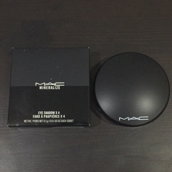 MAC Mineralize Eye Shadow X 4 - Picture 3 of 6